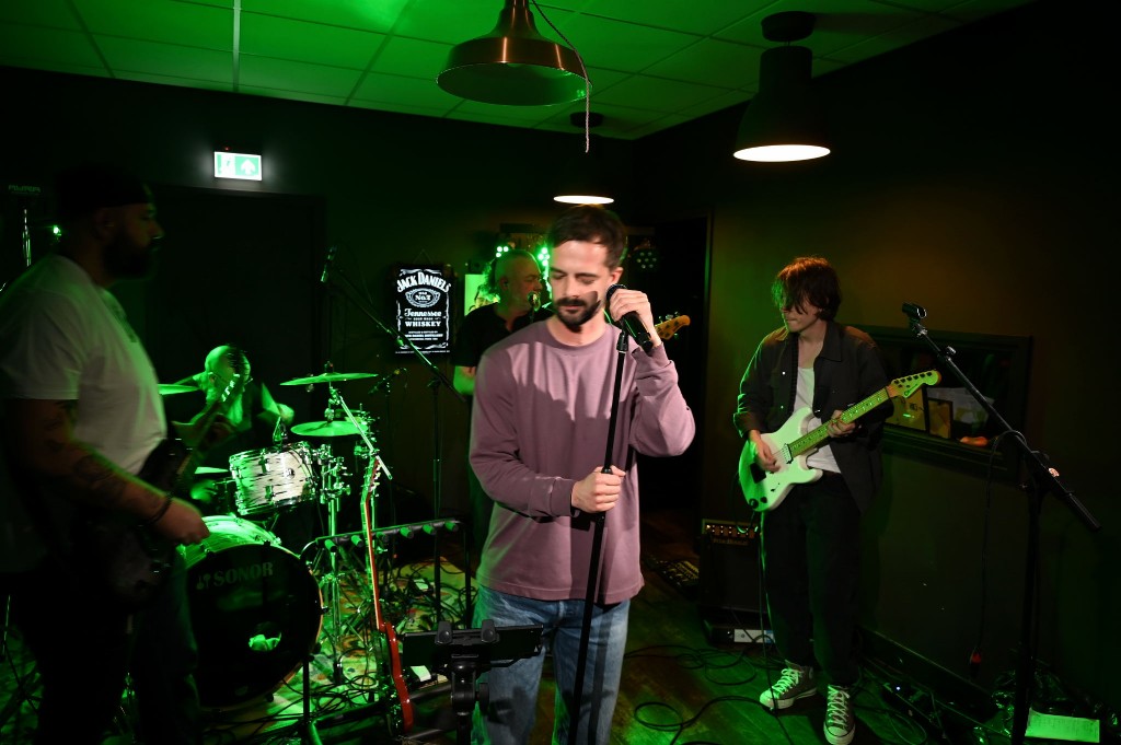 ../Images/10 jaar Ro's Barbershop 190.jpg